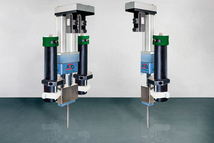 Дозирующе-смесительное устройство для компонентов в тубах